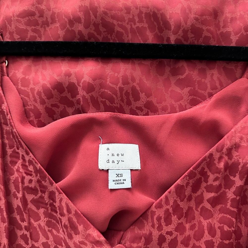 A New Day Rust Patterned Tank - Picture 4 of 4